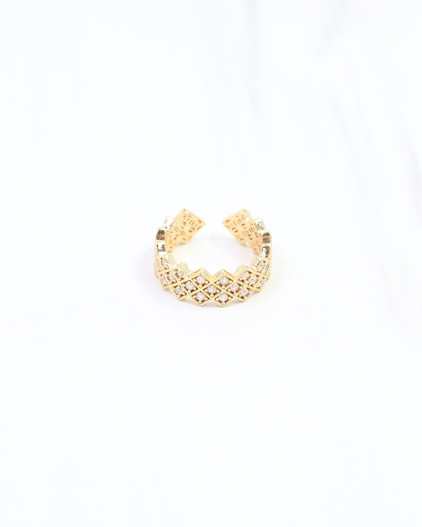 Nikki CZ Triangle Ring WR Gold