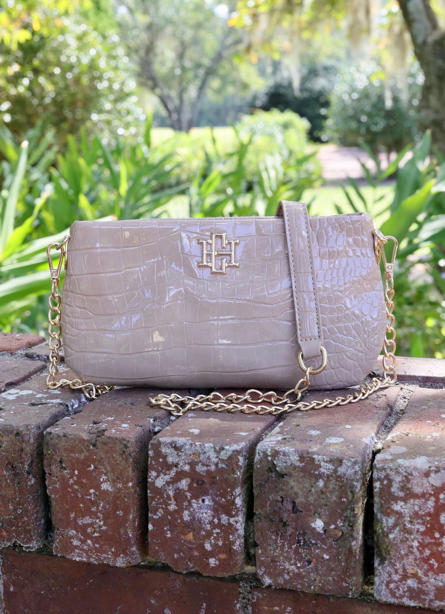 Livi Crossbody Taupe Patent