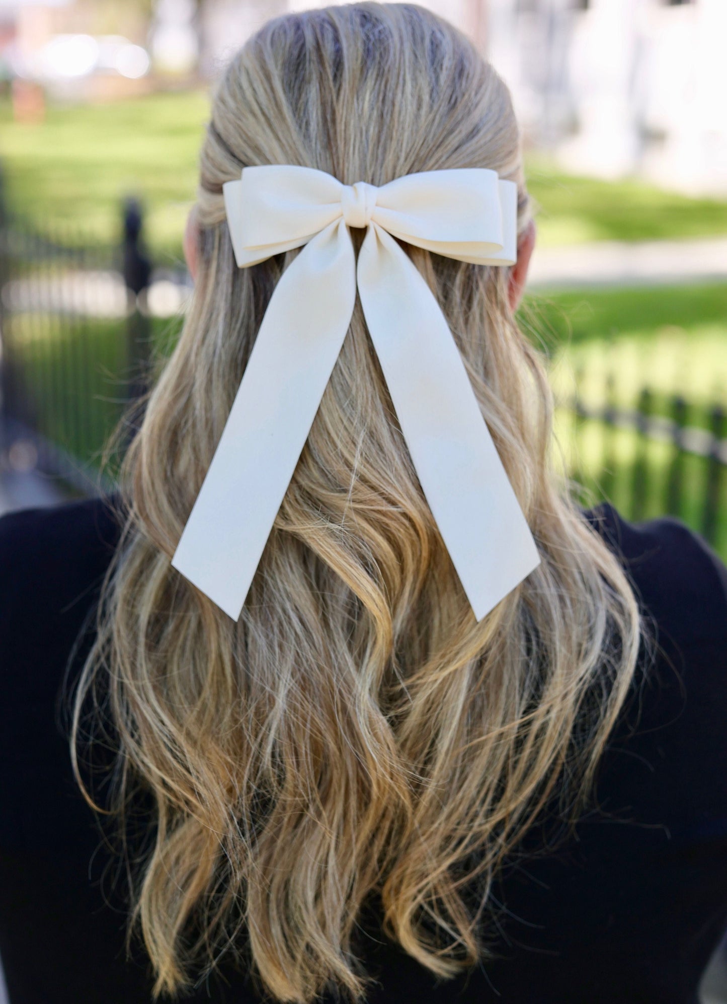 Gertrude Hair Bow CREAM - Caroline Hill