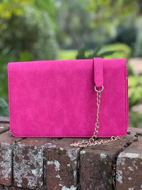 Bryn Clutch/Crossbody Fuchsia