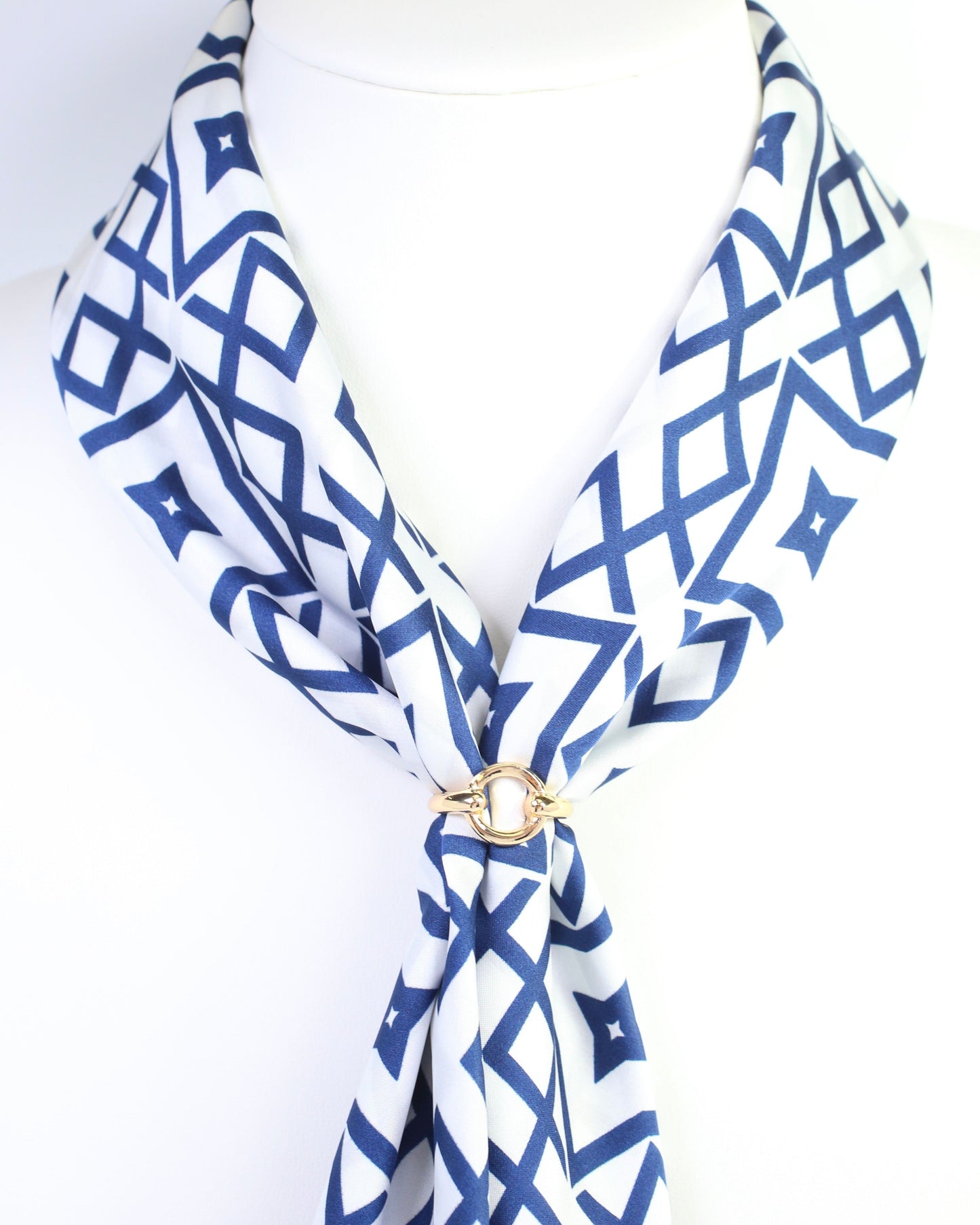 Rilynn Open Circle Scarf Ring Gold
