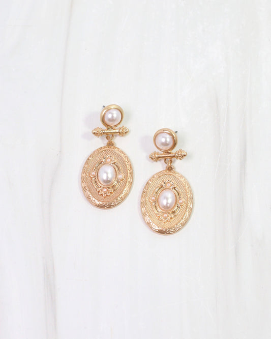 Beyan Oval Drop Earring Pearl