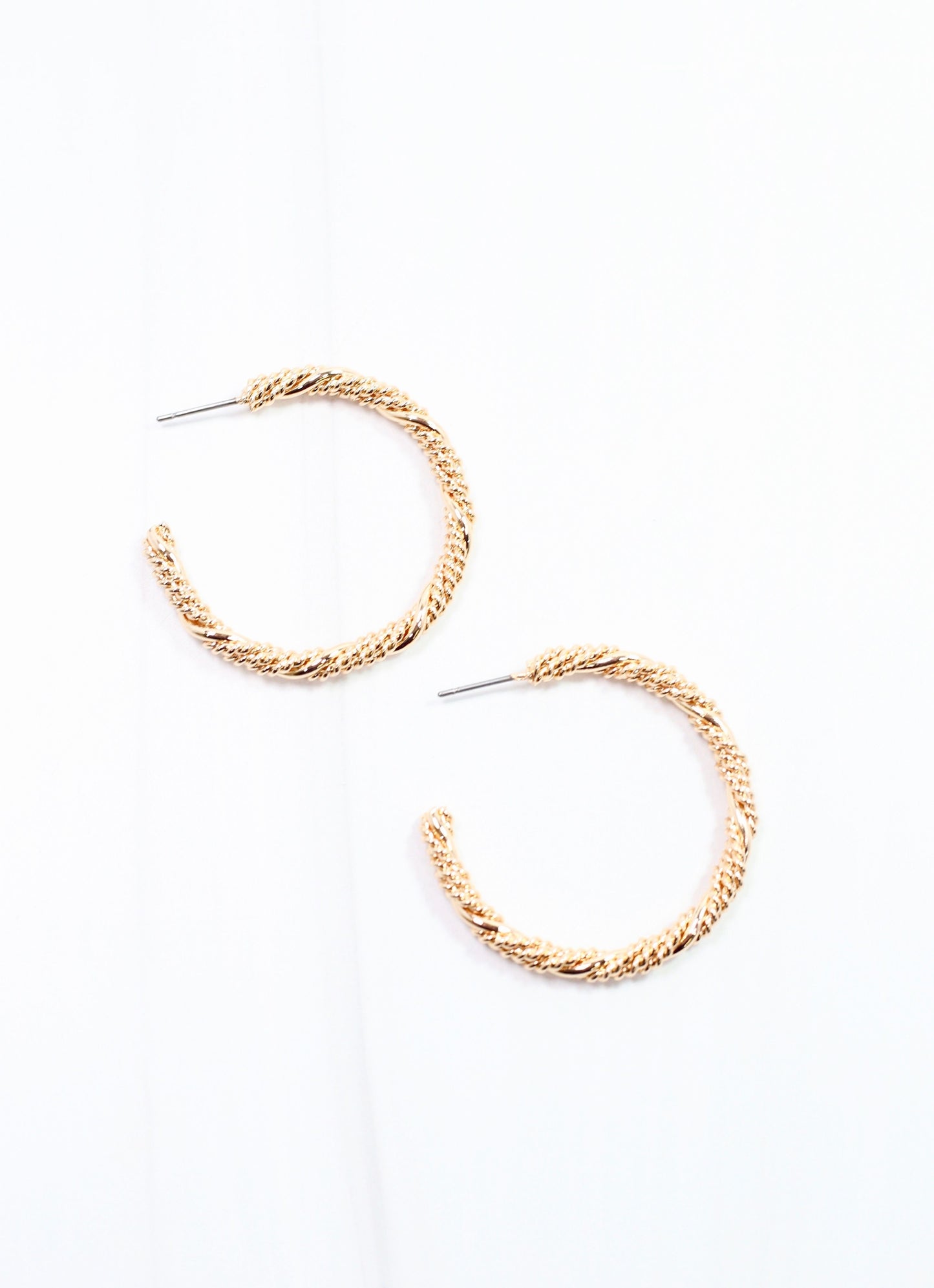 Rowell Twisted Hoop Earring Gold