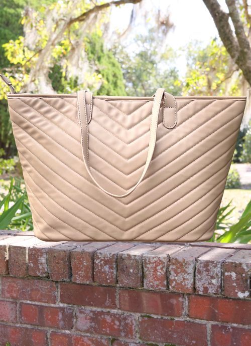 James Tote TAN V QUILTED