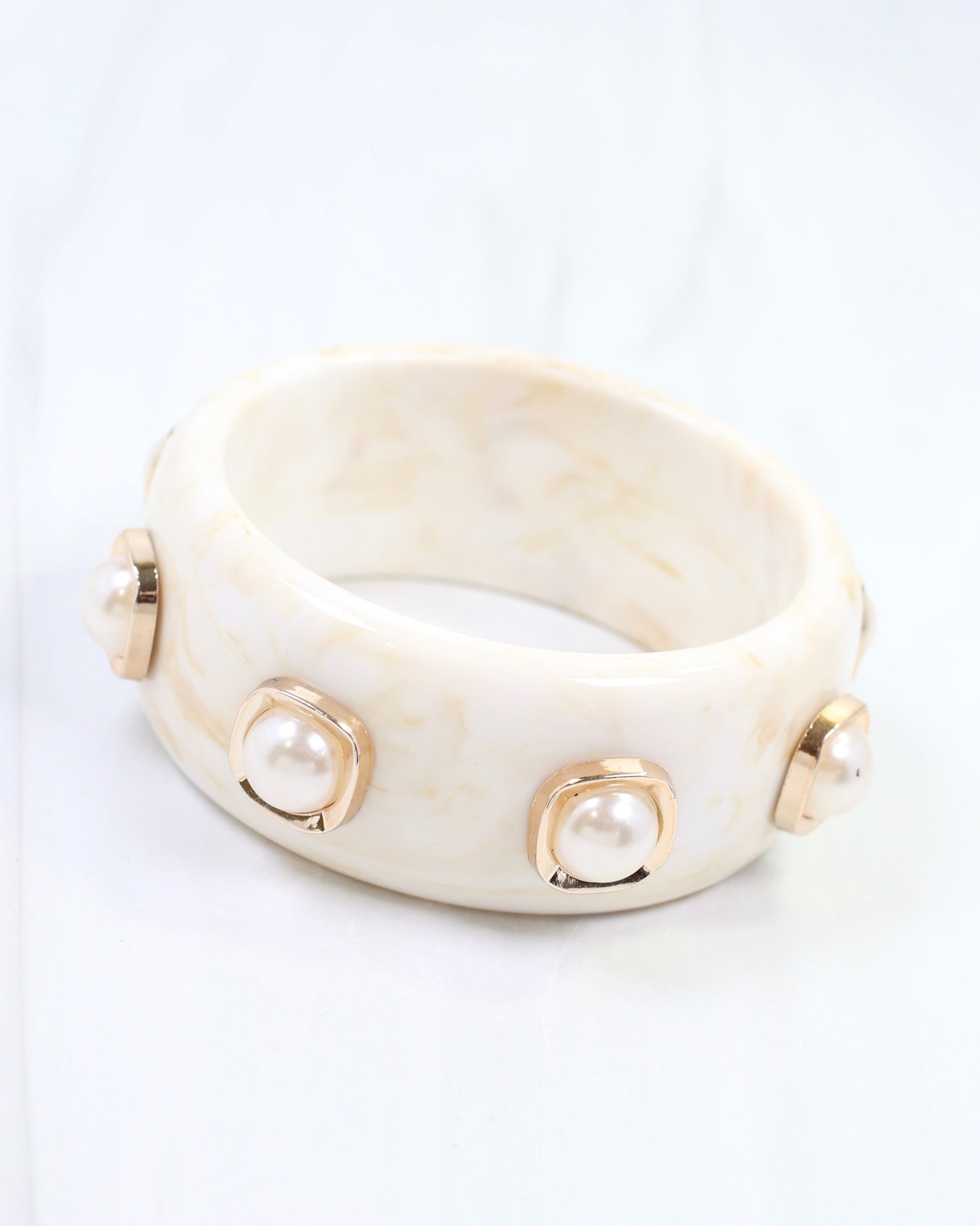 Aida Pearl Bangle Bracelet Ivory
