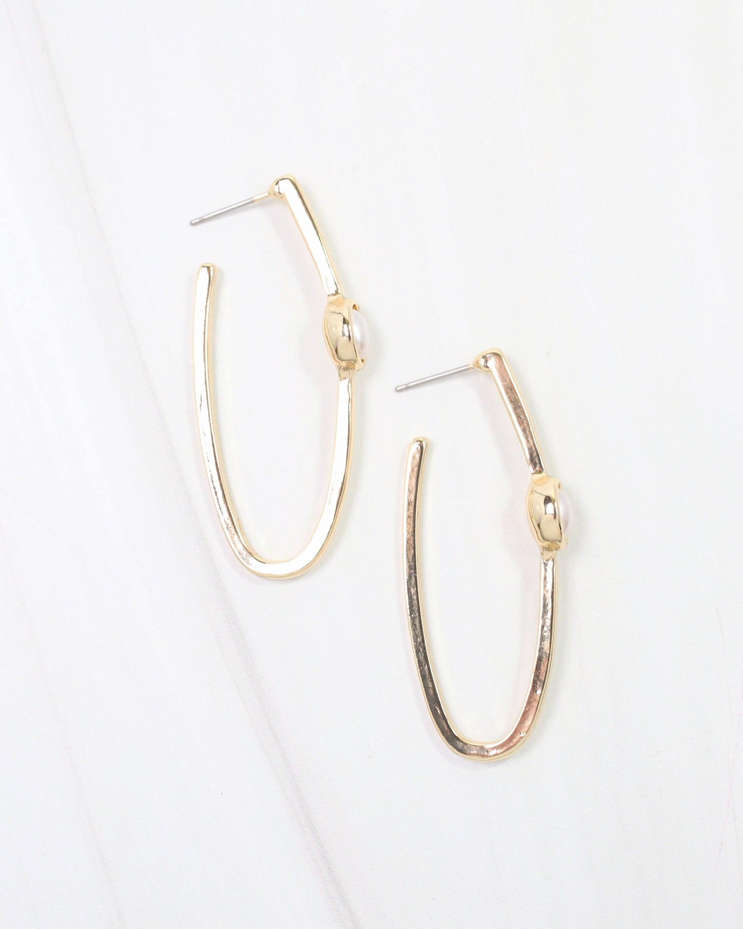 Findlay Pearl Elongated Hoop Earring Gold