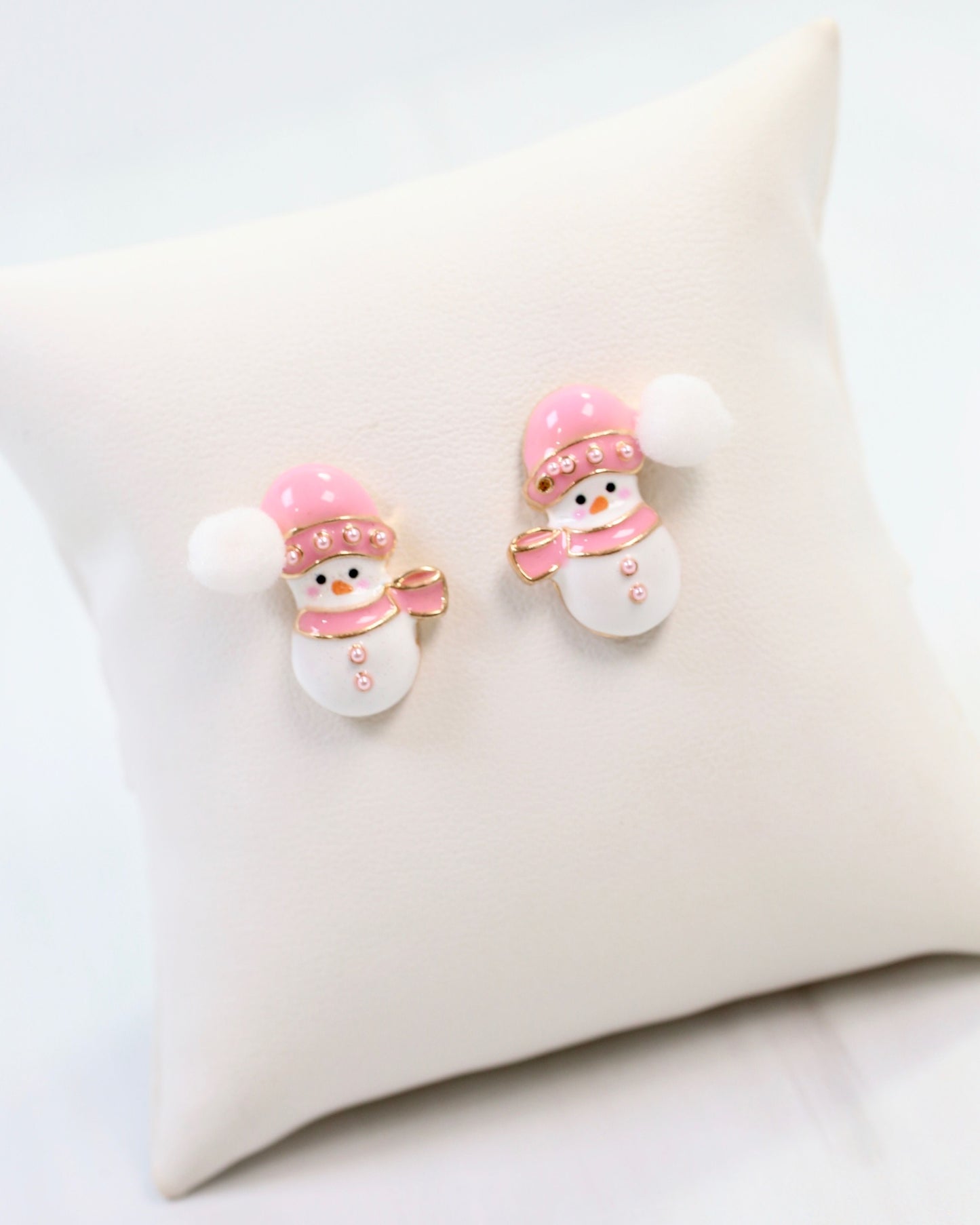 Let it SnowMan Stud Earring Pink