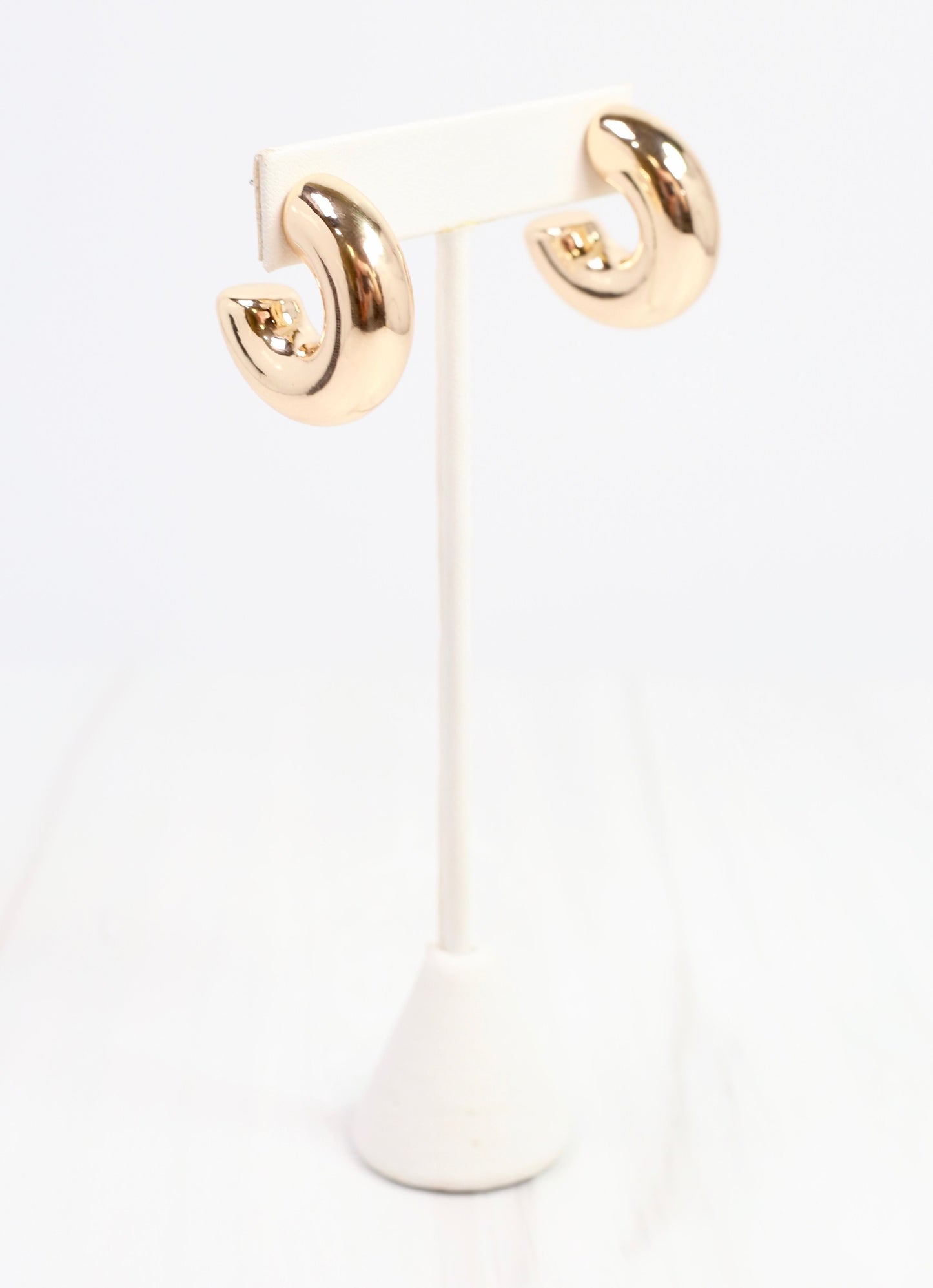 Thorson Hoop Earring Shiny Gold