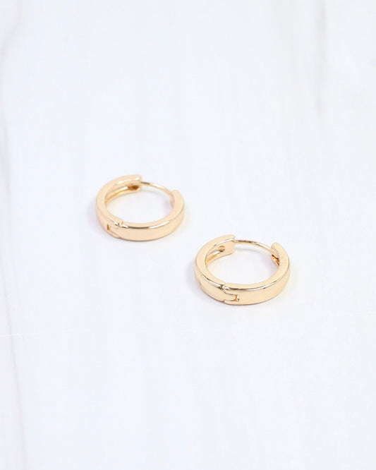 Jude Smooth Huggie Earring Gold