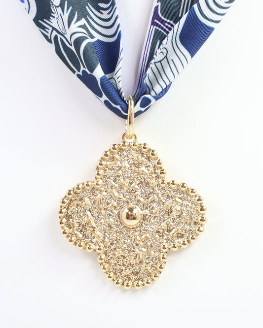 Camden Large Clover Charm Gold