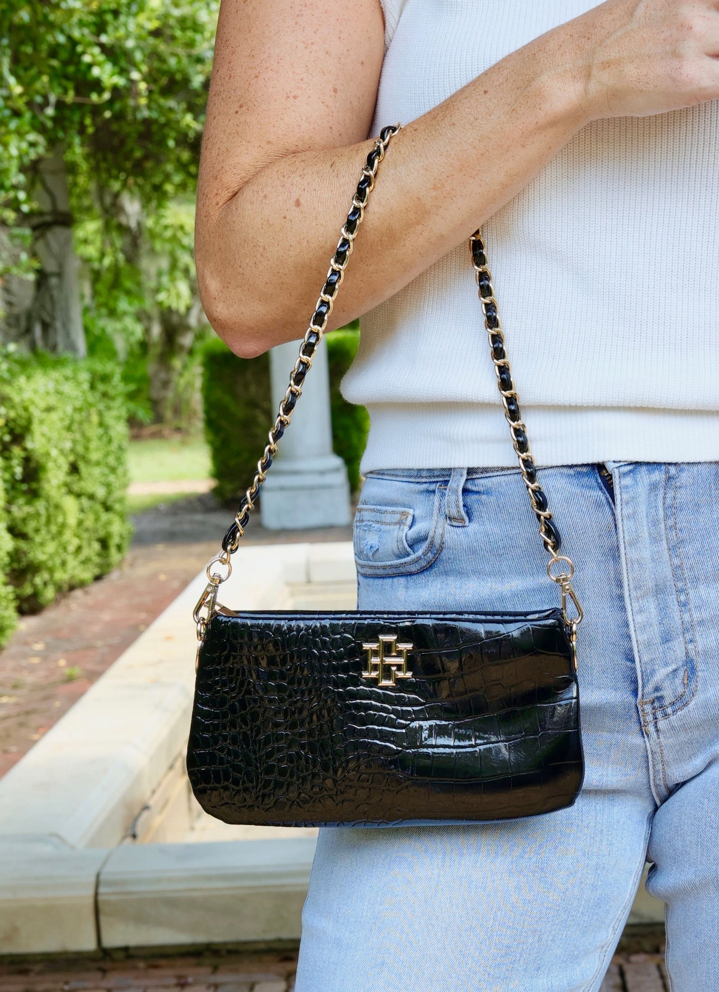 Livi Crossbody Black Patent