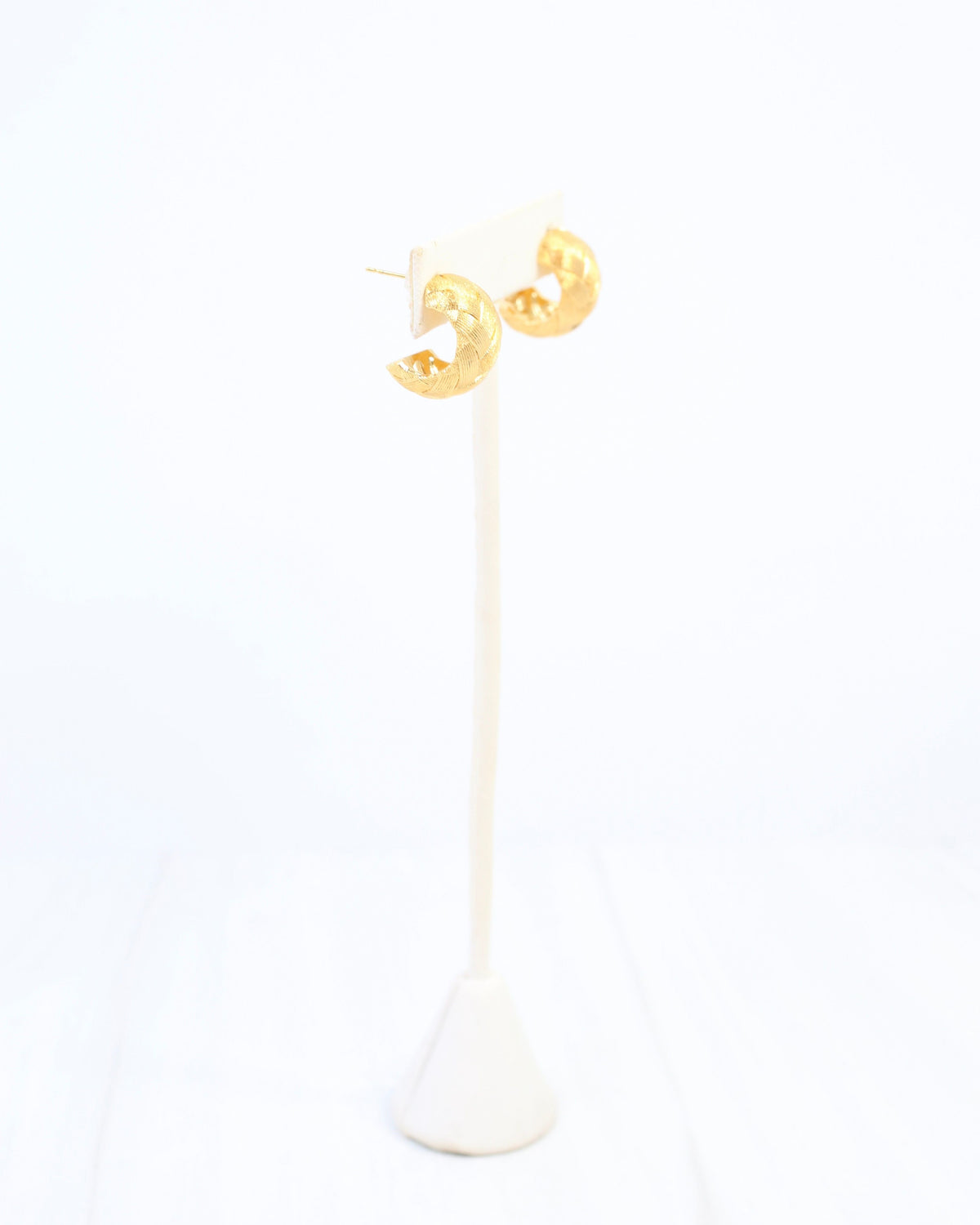 Westcott Woven Hoop Earring WR Gold