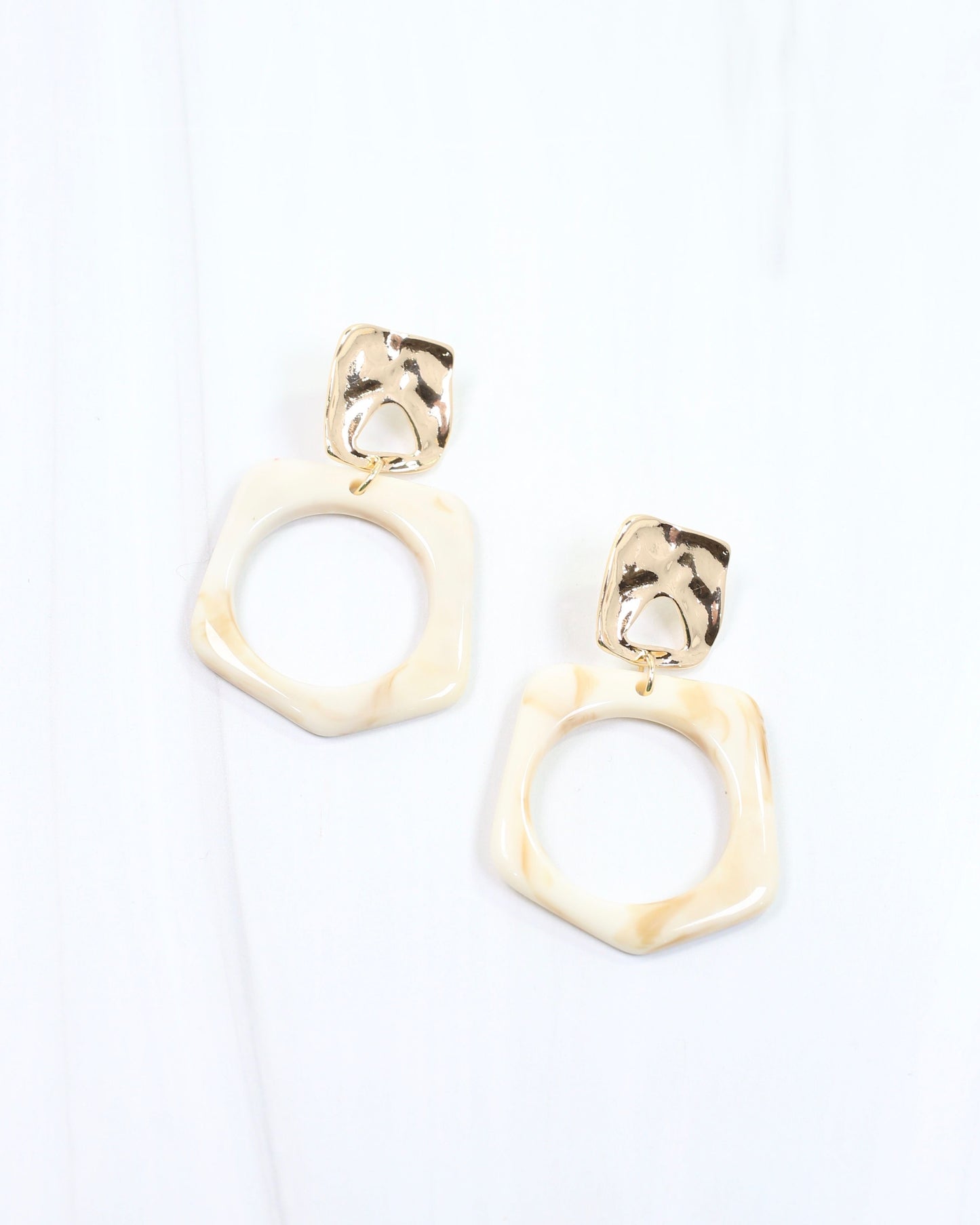 Ceduna Hammered Gold Dangle Earring Ivory