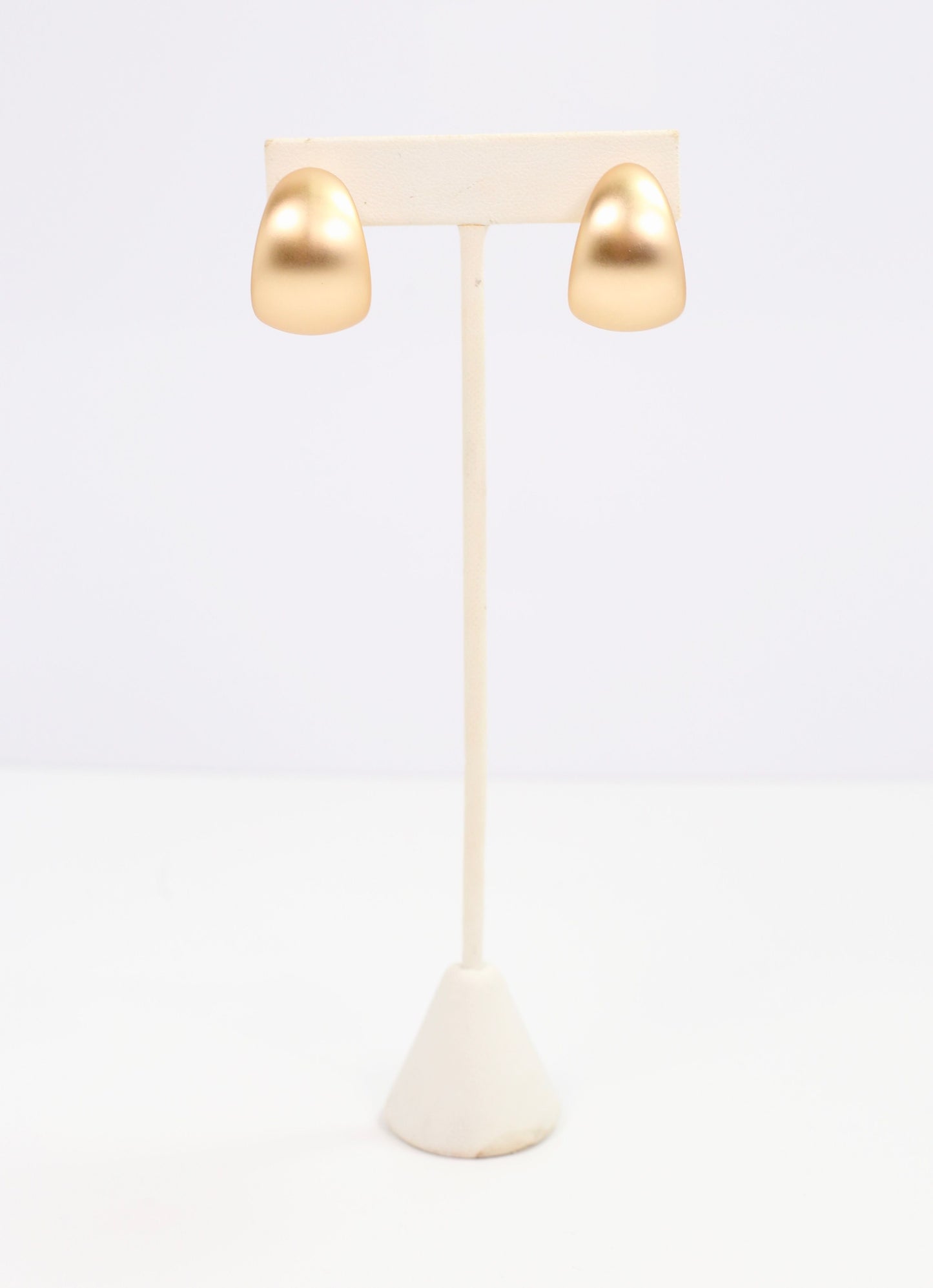 Nadia Hoop Earring MATTE GOLD