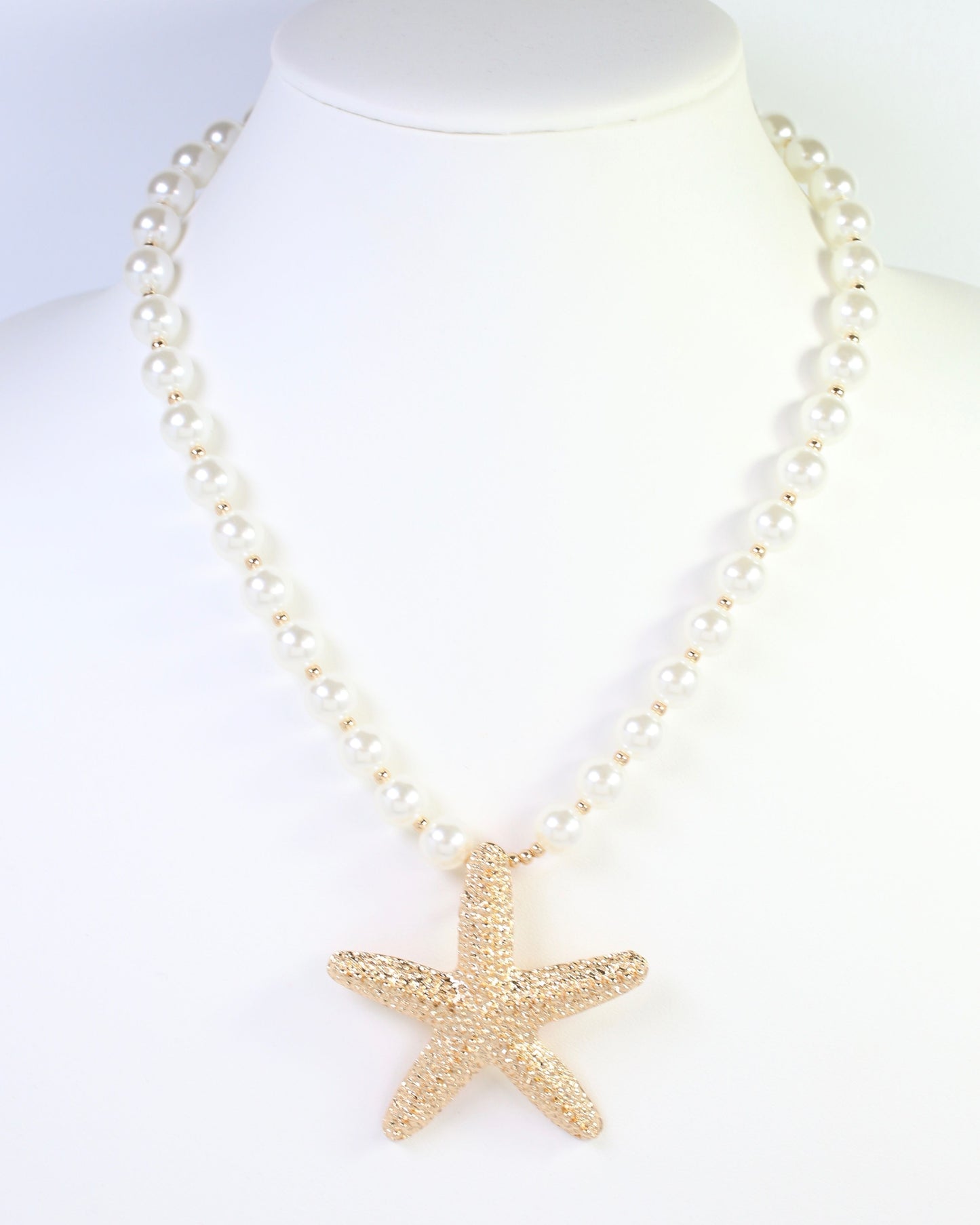 Grand Rapids Starfish Pendant Necklace Pearl