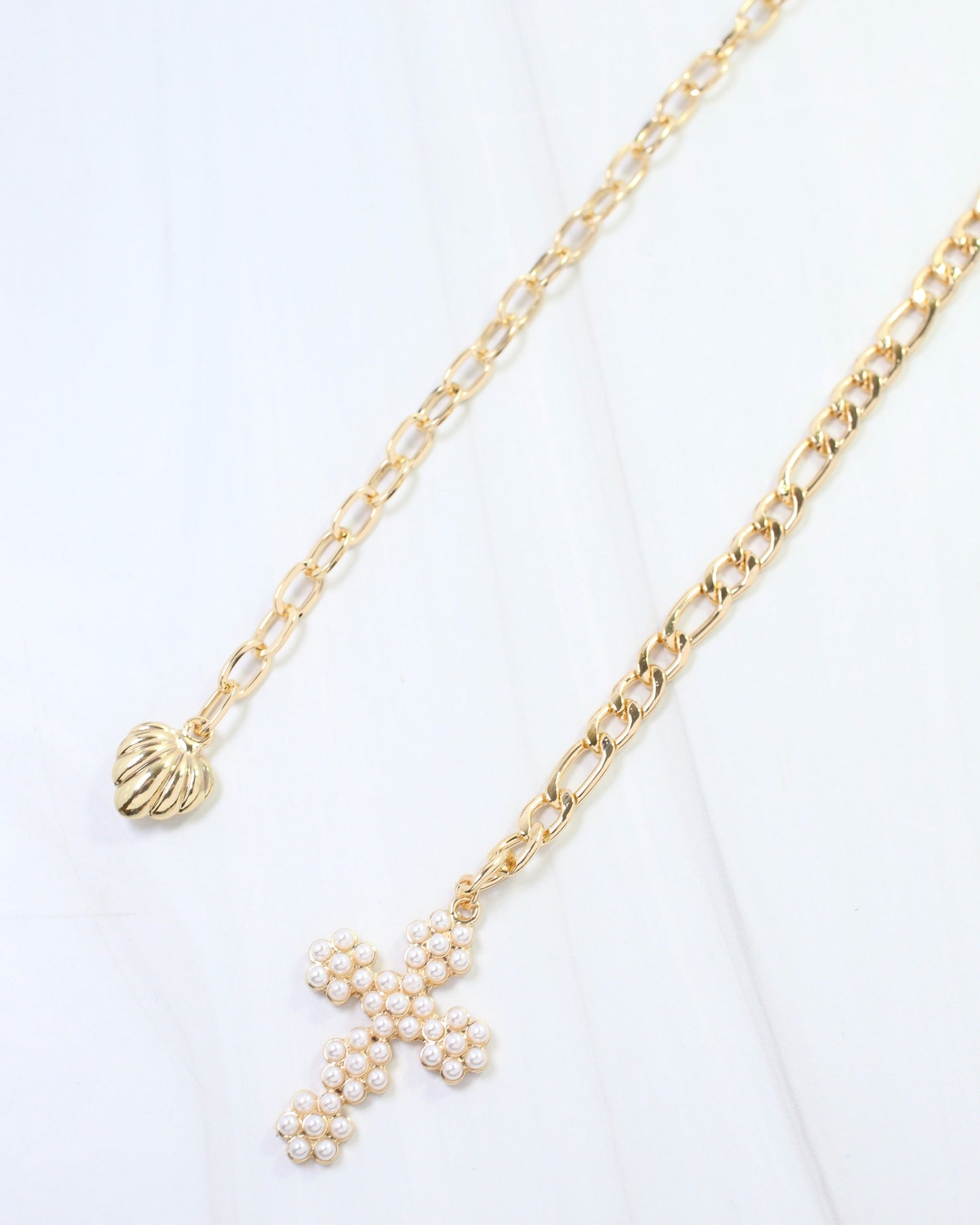 Amora Cross Lariat Chain Necklace Gold