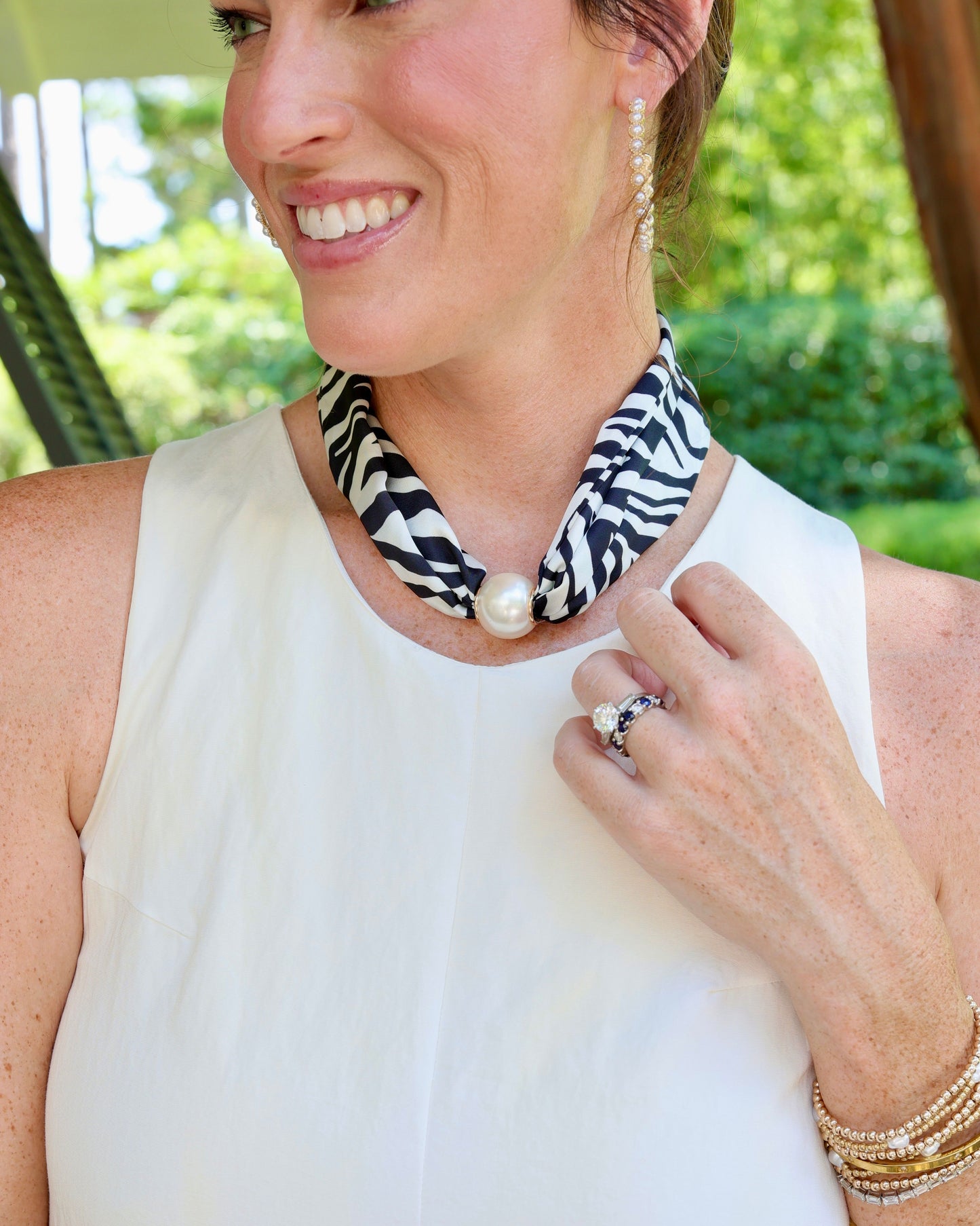 Pammie Magnetic Pearl Scarf Necklace Black Ivory
