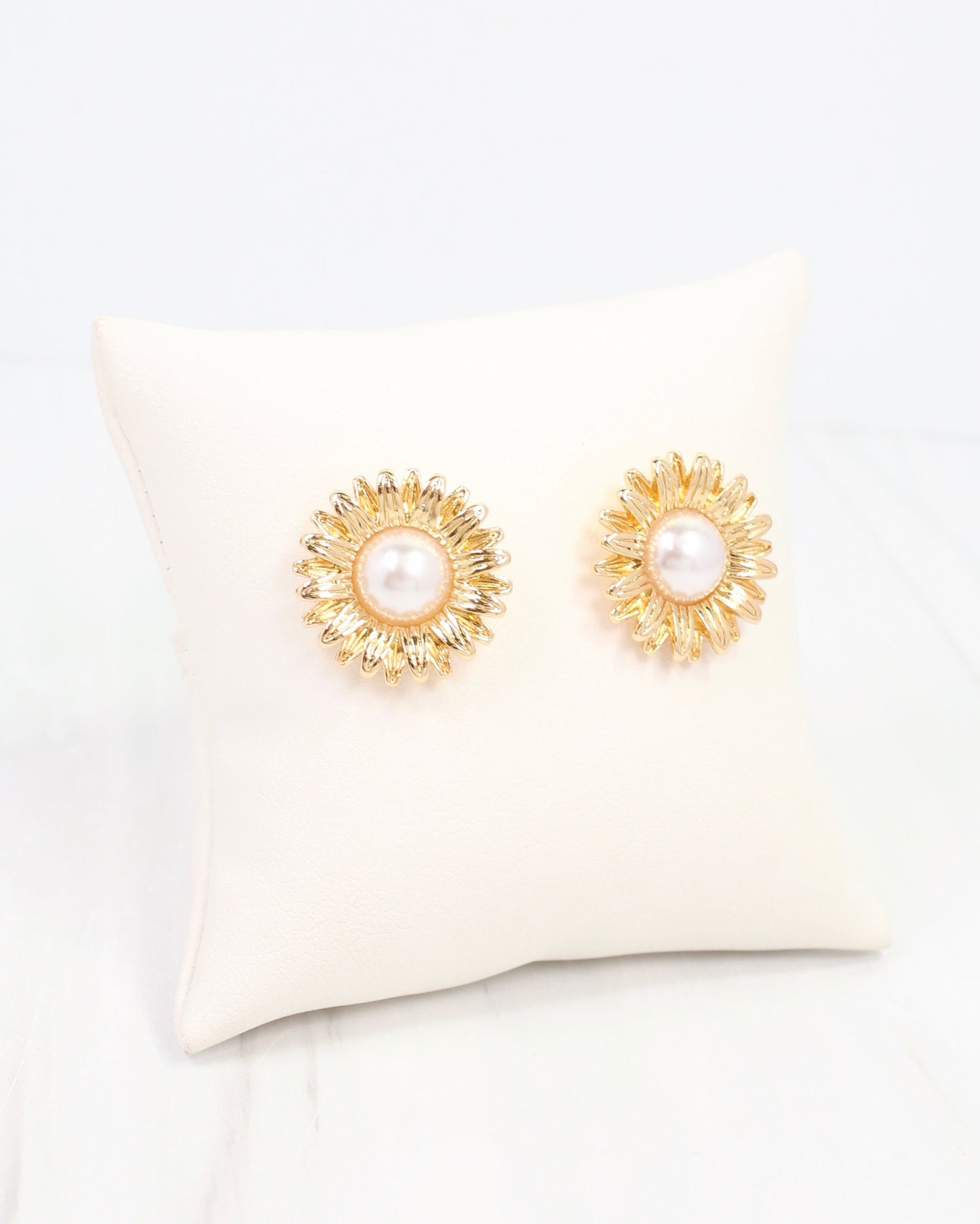 Fiona Pearl Earring WR Gold