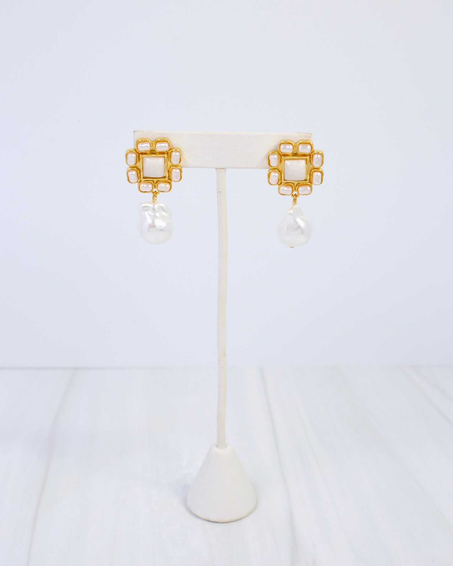 Cohoes Pearl Drop Earring Gold