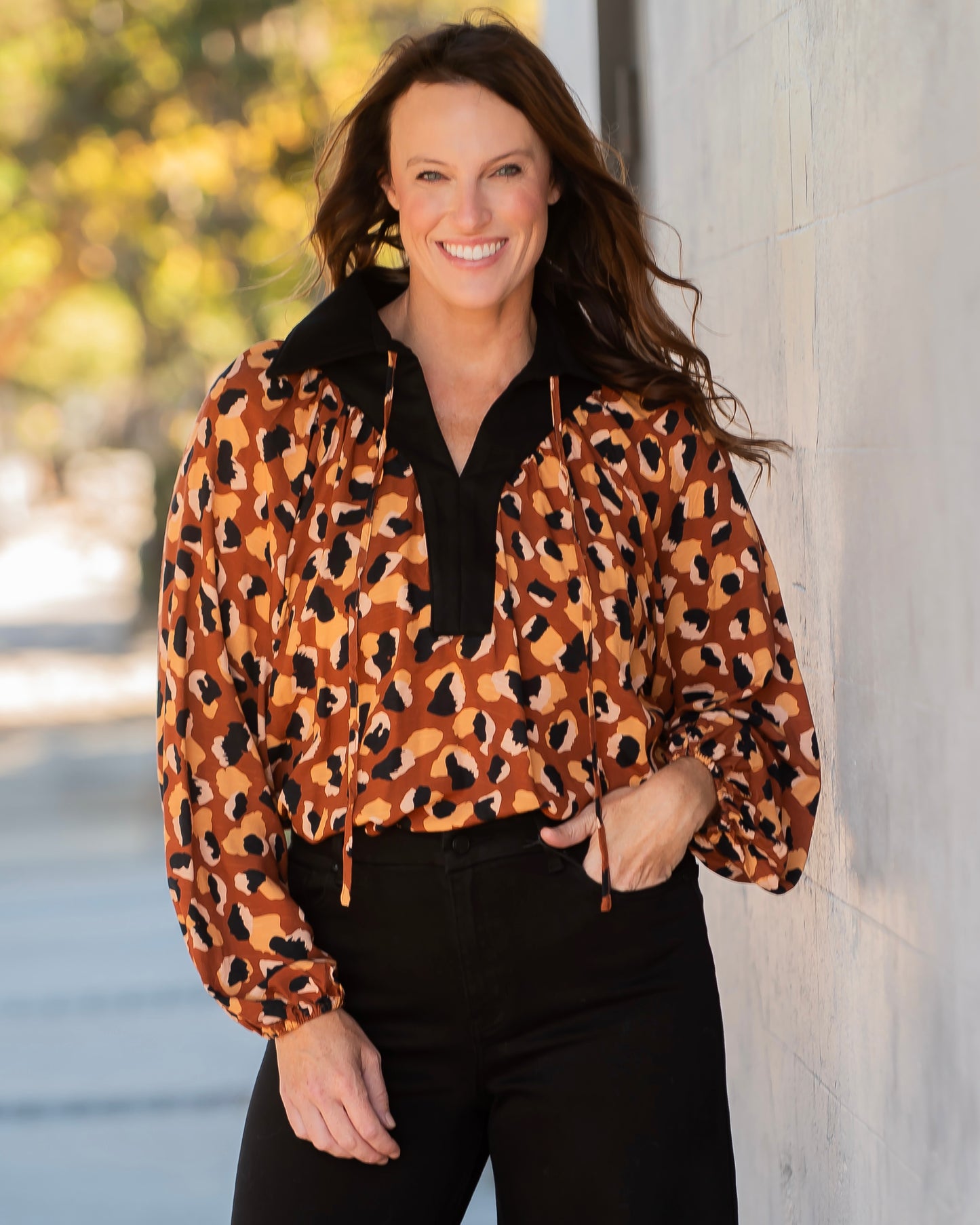 Ronnie Suede Feel  Collar Blouse-Brown