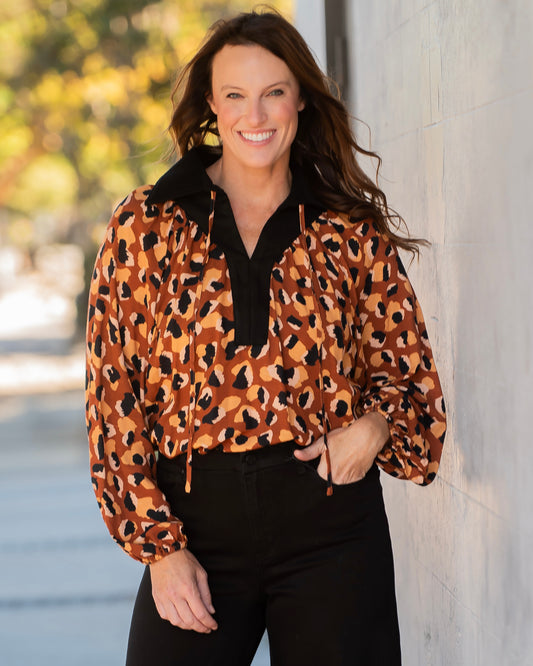 Ronnie Suede Feel  Collar Blouse-Brown