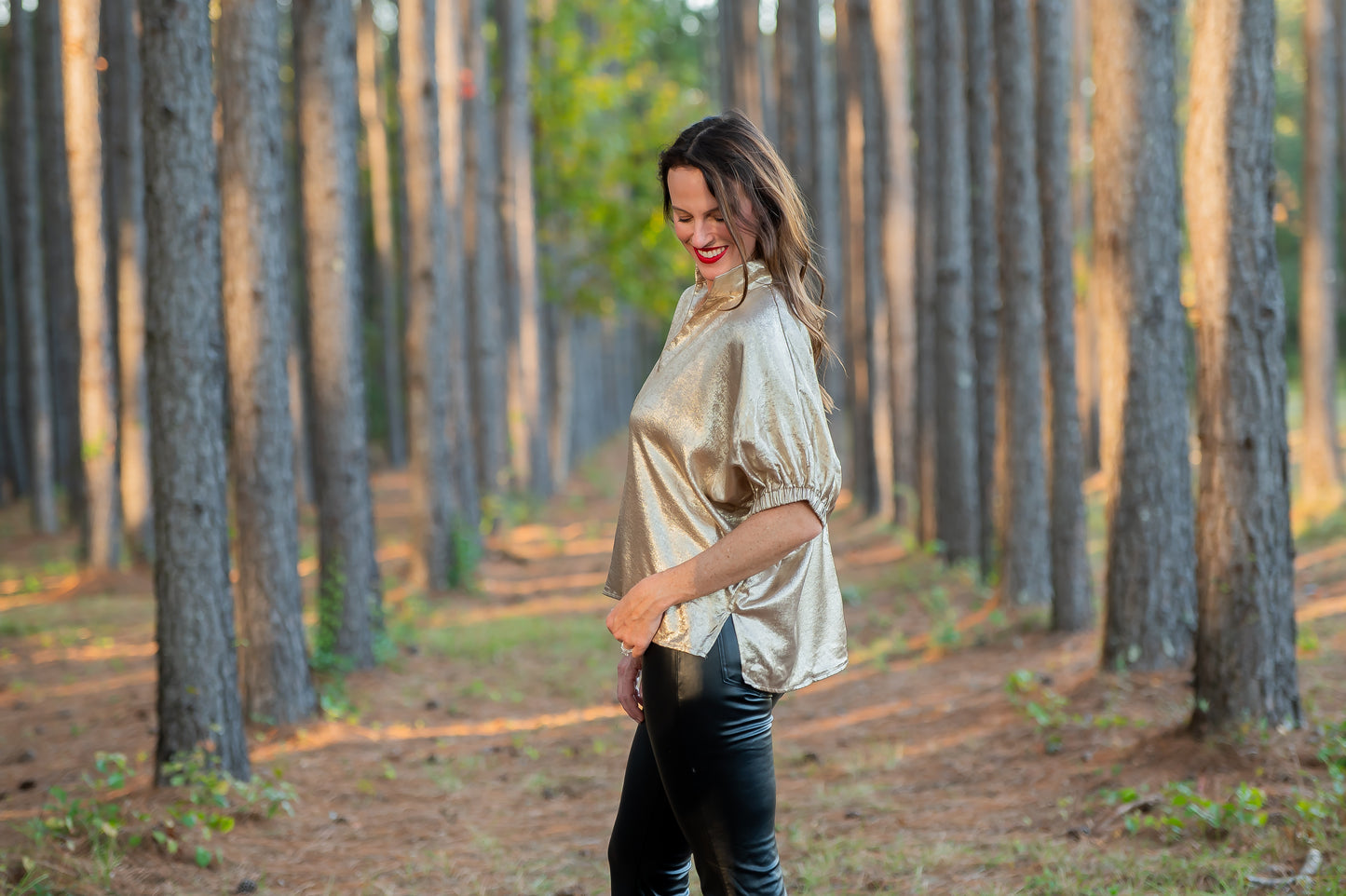 Tena Metallic V-Neck - Gold