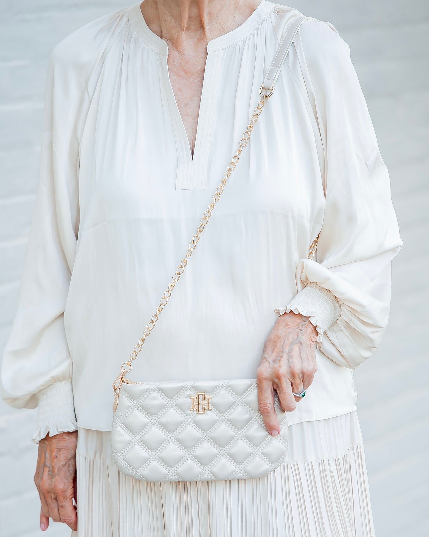Livi Crossbody Pearl DQ