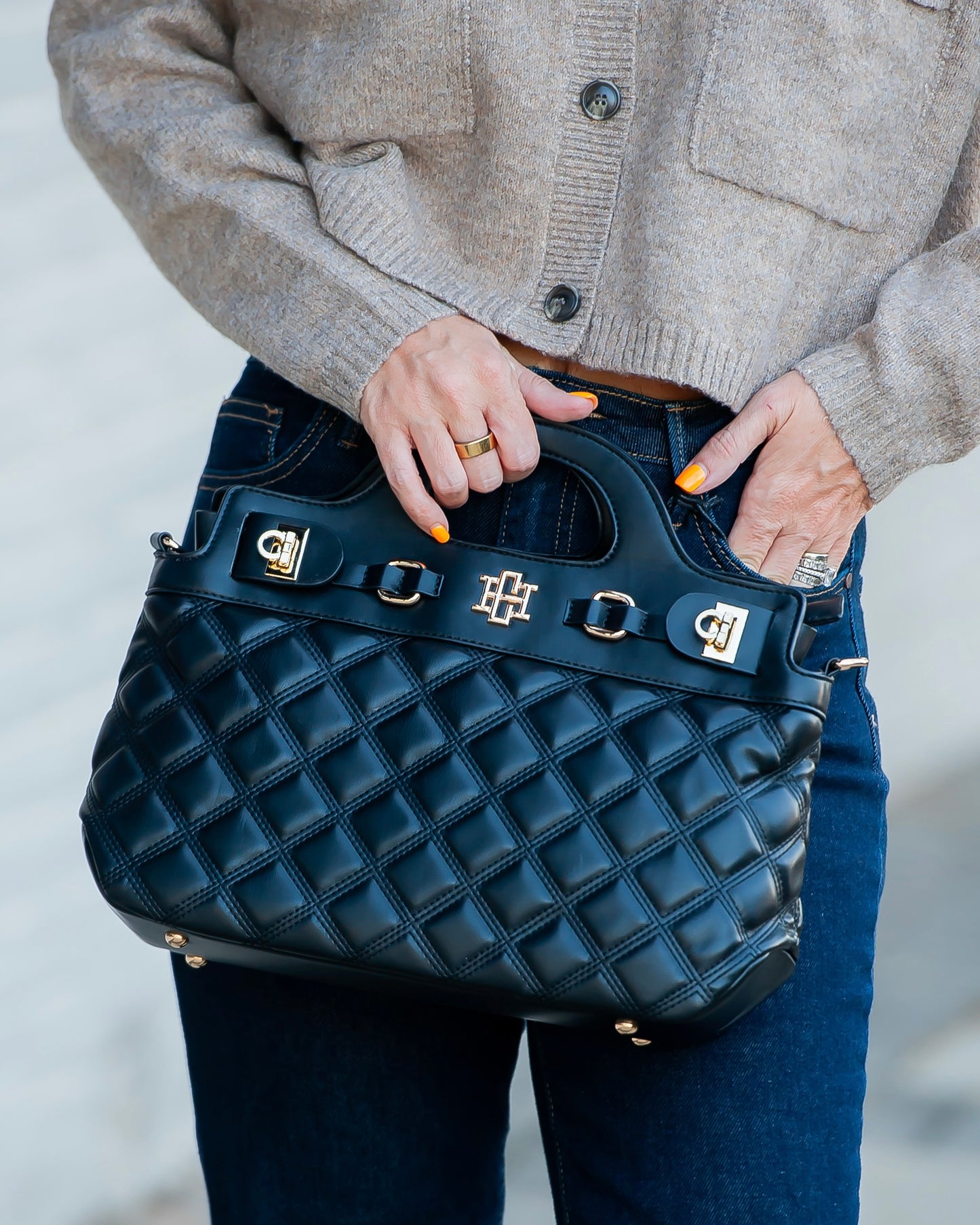 Savannah Handbag Black DQ