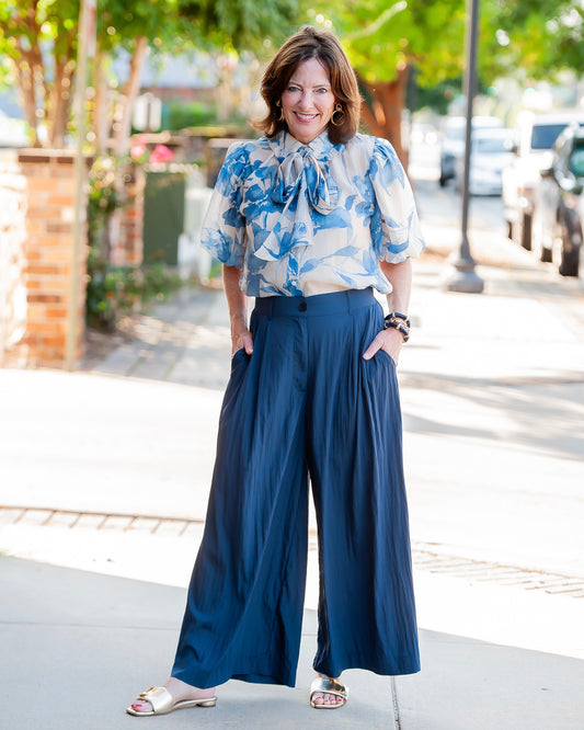 Martha Tuck Front Wide Crop Pants