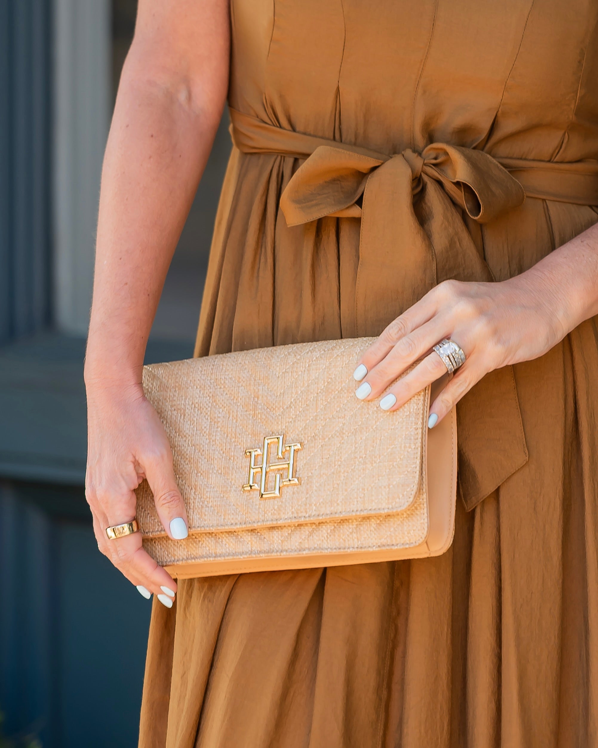 Bryn Clutch/Crossbody Natural VQ – Caroline Hill