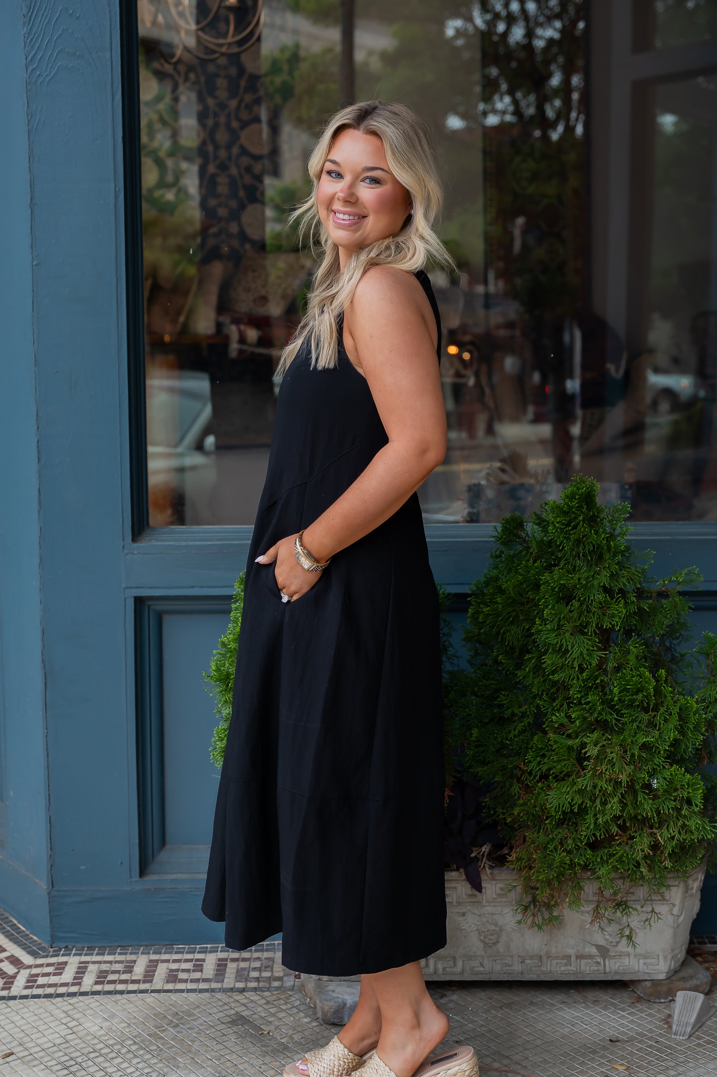 Malta Sleeveless A-Line Dress-Black