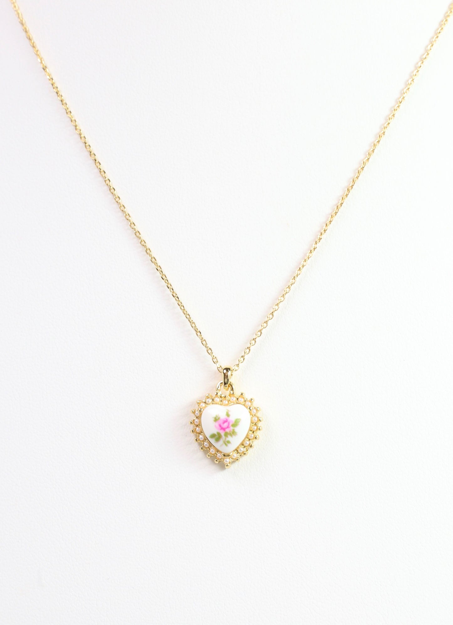 Veronica Heart Necklace Gold