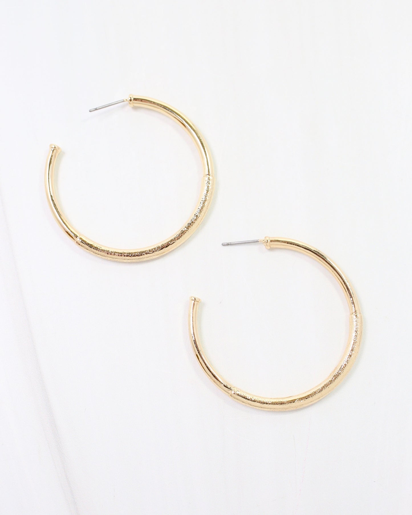 Tulsa Textured Hoop Earring Gold