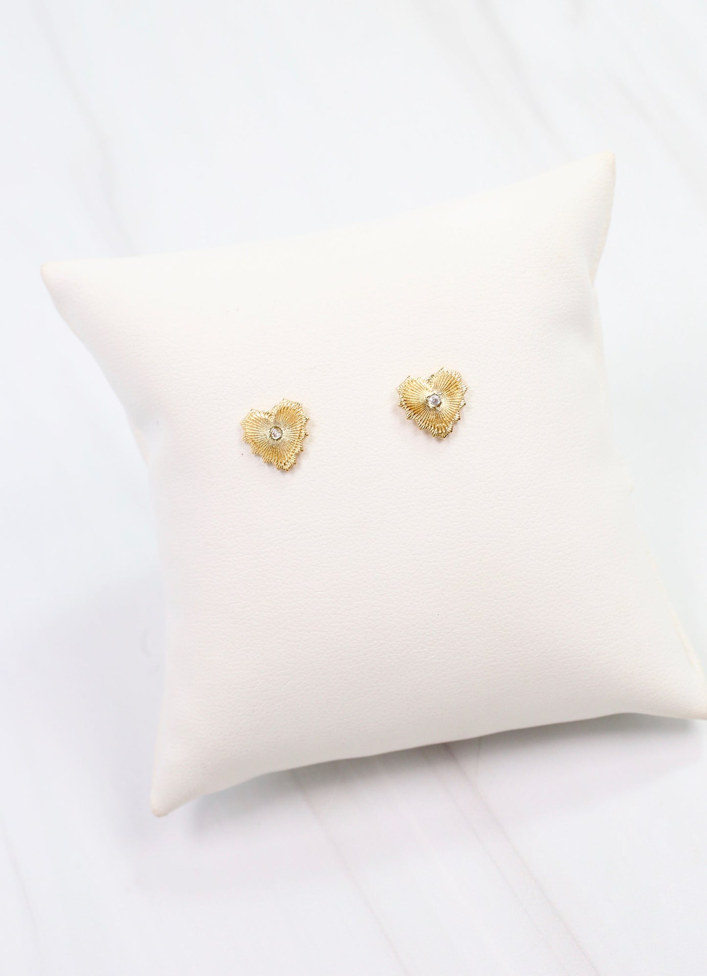 Ronald Heart Stud Earring Gold