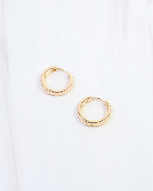 Jude Smooth Huggie Earring Gold