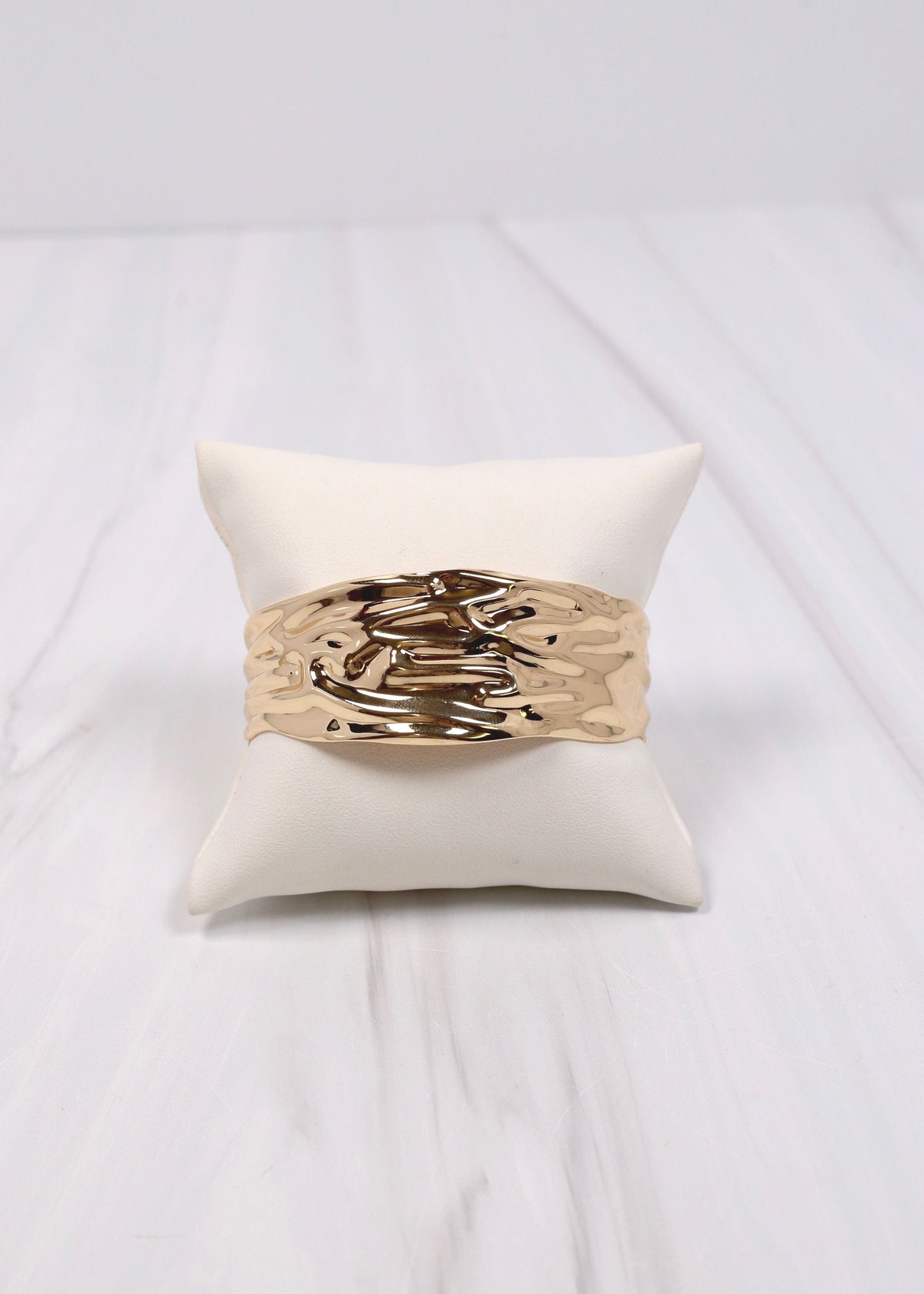 Winsloe Textured Cuff Bracelet SHINY GOLD - Caroline Hill