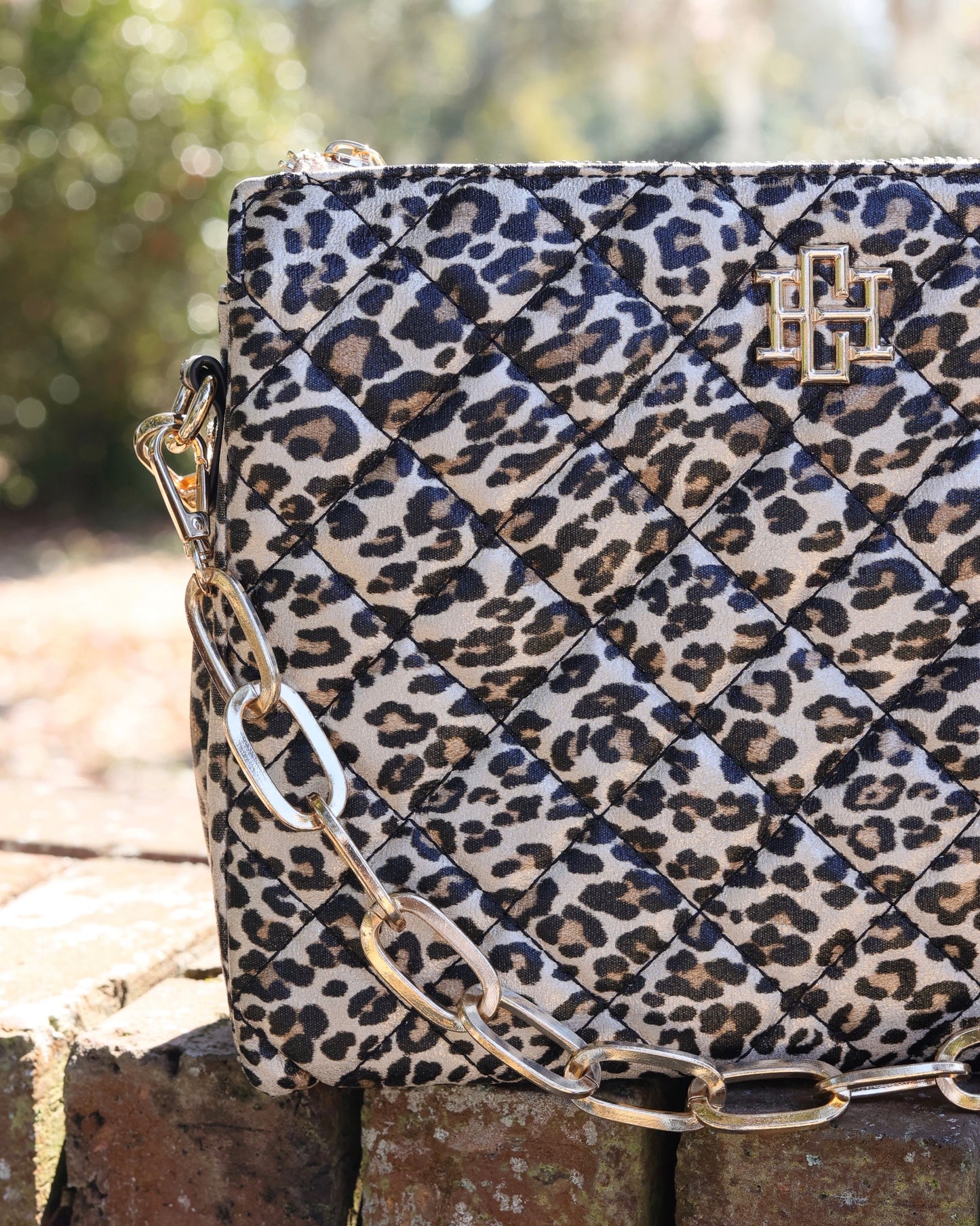 Ariana Crossbody - Spotted LD