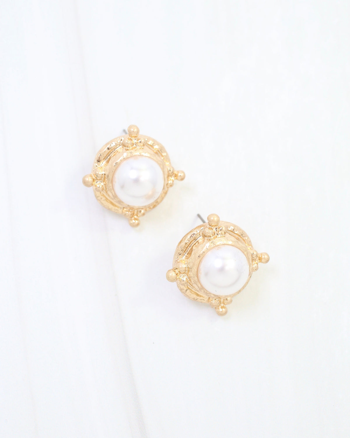 Betty Day Pearl Post Earring WRVG