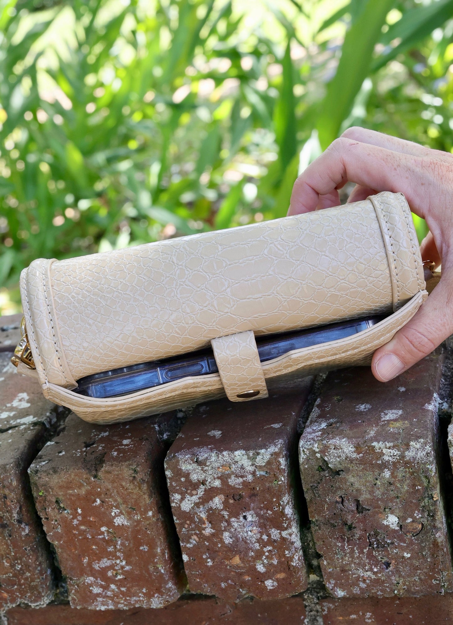 Maverick Crossbody with Pocket TAN ES