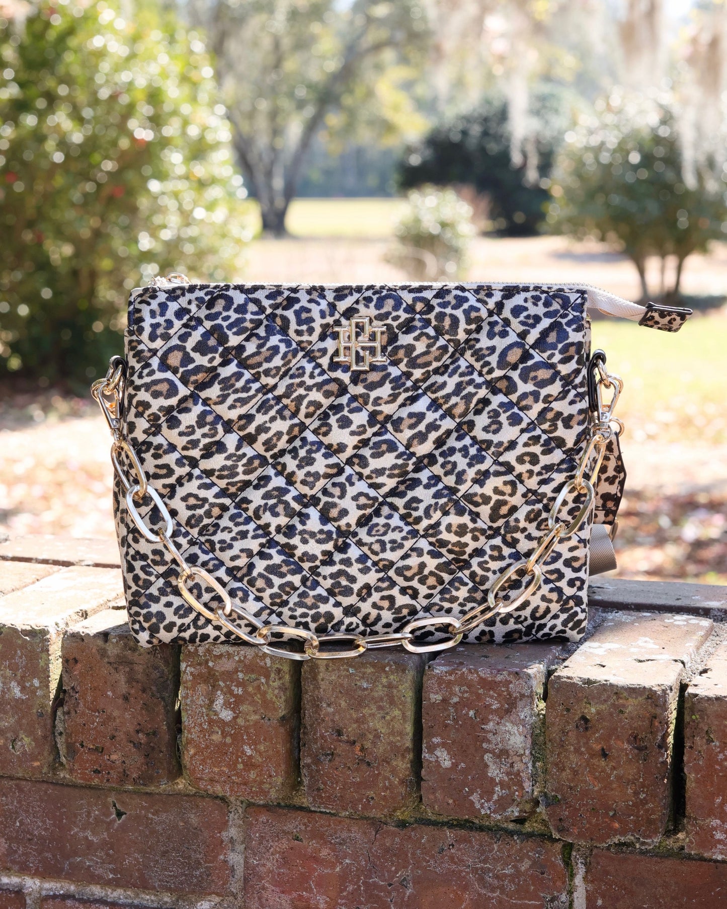 Ariana Crossbody - Spotted LD