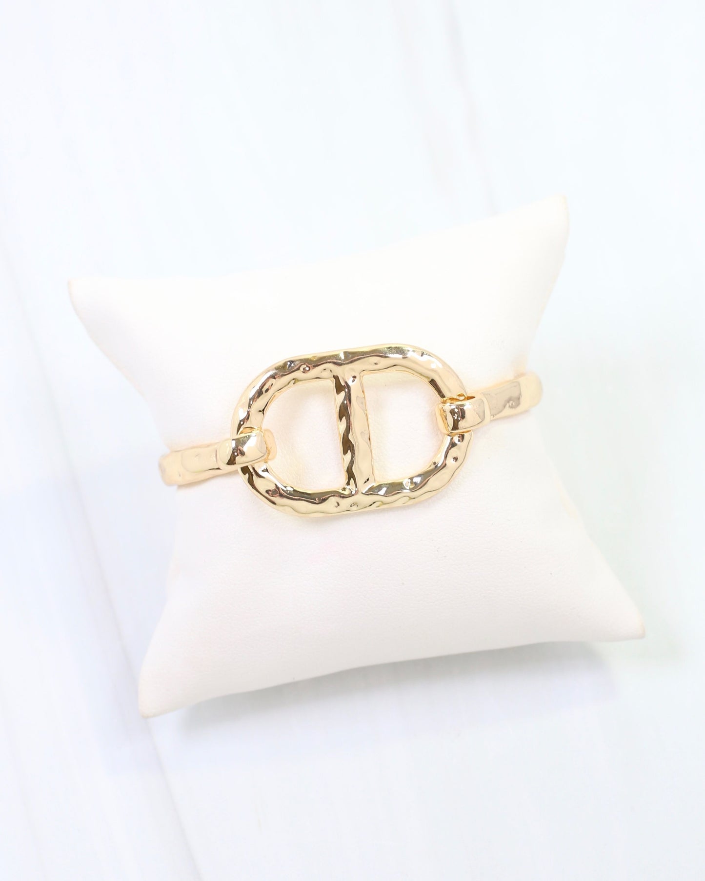 Aila Buckle Sping Cuff Bracelet Gold