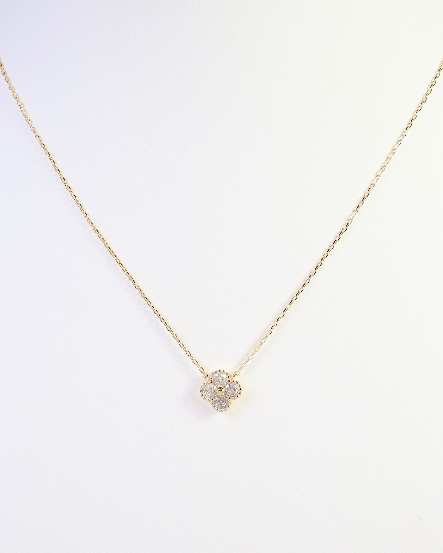 Clovis CZ Clover Necklace WR Gold