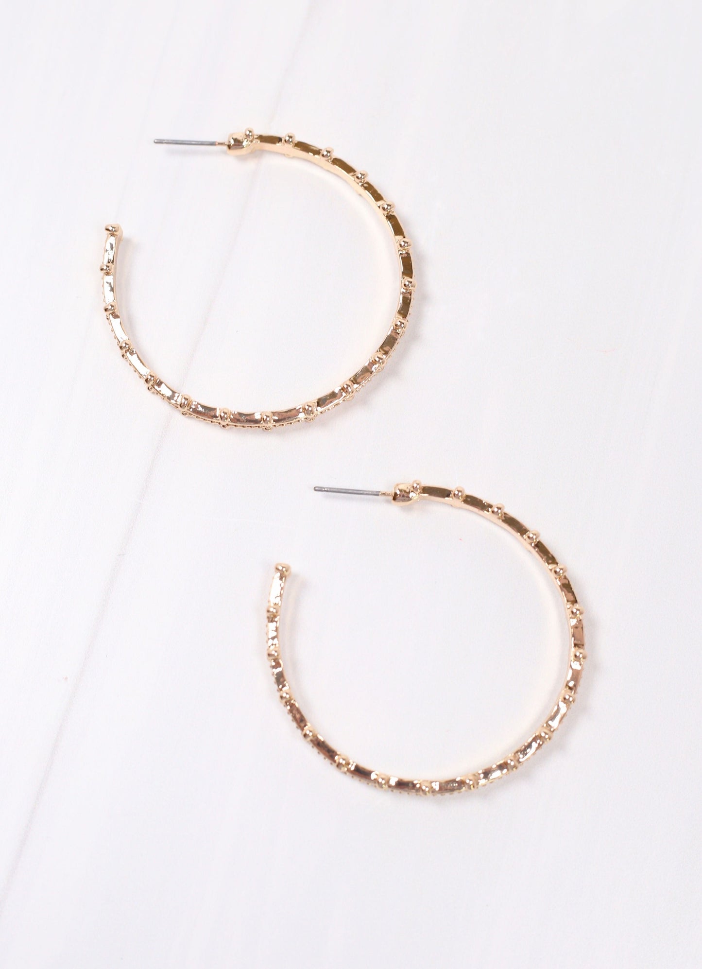 Huggin Dotted Hoop Earring GOLD - Caroline Hill