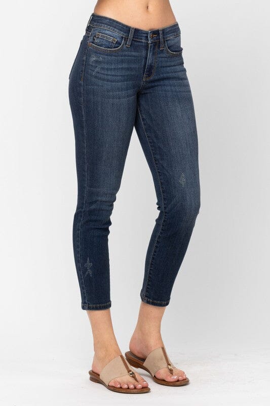 Mid Rise Cropped Relaxed Fit Judy Blue - Caroline Hill