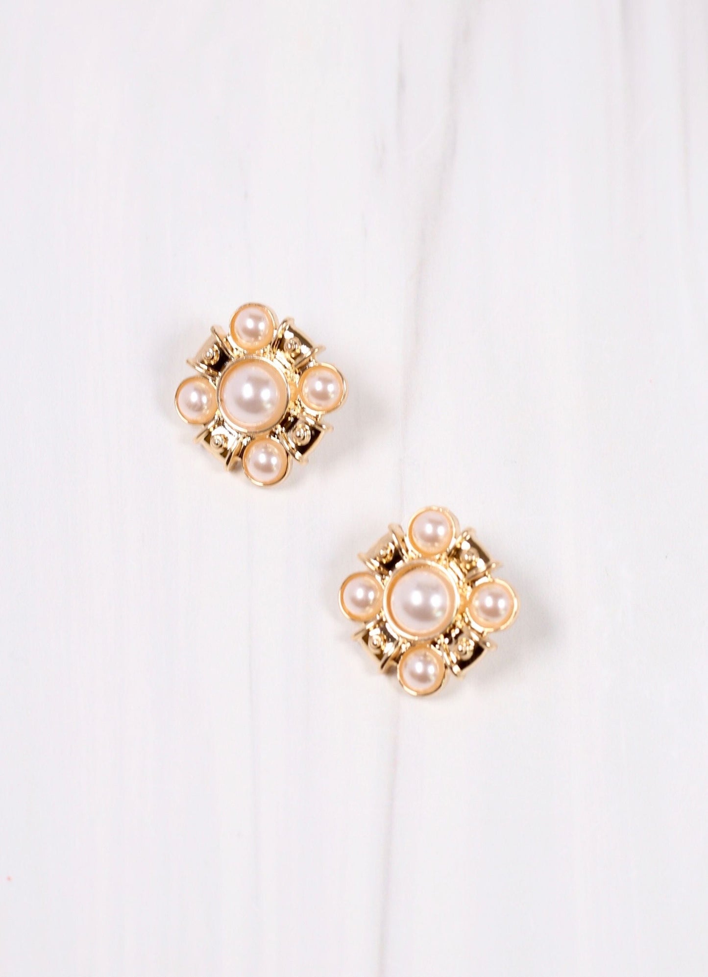 Palmer Pearl Stud Earring GOLD - Caroline Hill